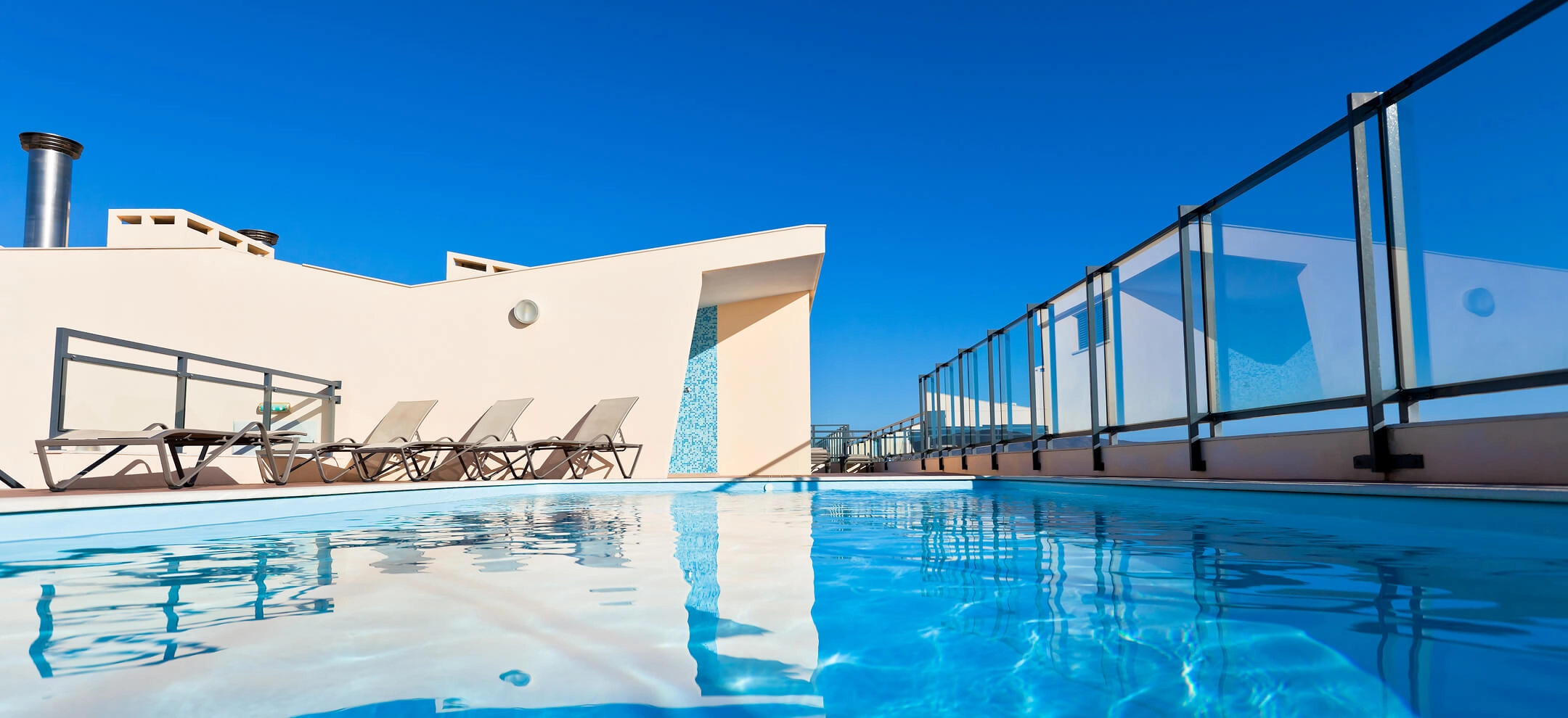 The Noor Hotels Plaj Ve Havuzlar Ladies Sky Pool Banner